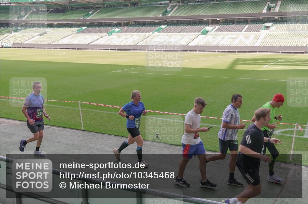 13.09.2026 - 21. swb-Marathon Bremen Michael Burmester http://msf.ph/oto/10345468 13.09.2026 13:32:22 Laufen im Stadion 295, 344, 350, 386, 487, 490, 617, 690, 786, 787, 840, 965, 1133, 1142, 1292, 1310, 1314, 1326, 1329, 1377, 1427, 1529, 1591, 1592, 1775, 1801, 1869, 1892, 1897, 1904, 1923, 2077, 2230, 2231, 2253, 2270, 2274, 2320, 2344, 2374, 2456, 2514, 2523, 2539, 2556, 2616, 2630, 2643, 2649, 2677, 2726, 2769, 2848, 2877, 2945, 2952, 3014, 3038, 3094, 3140, 3223, 3350, 3379, 3401, 3426, 3572, 3601, 3644, 3723, 3736, 3746, 3901, 3918, 3944 meine-sportfotos.de