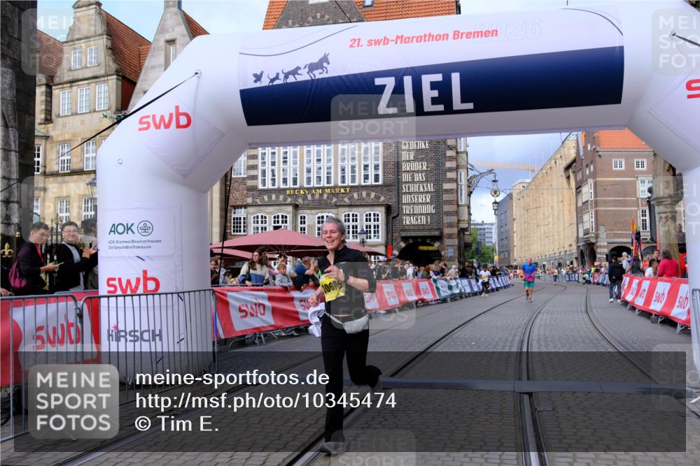 13.09.2026 - 21. swb-Marathon Bremen Tim E. http://msf.ph/oto/10345474 13.09.2026 11:15:39 Ziel 10606, 11424 meine-sportfotos.de