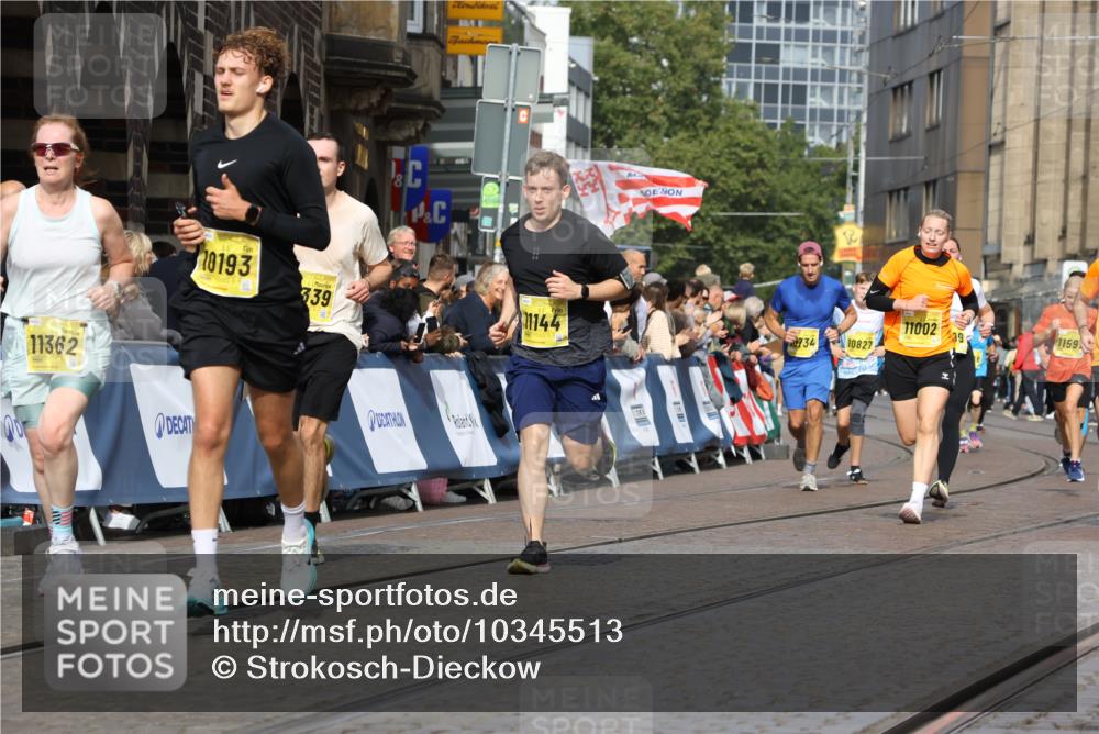 13.09.2026 - 21. swb-Marathon Bremen Strokosch-Dieckow http://msf.ph/oto/10345513 13.09.2026 10:52:48 Ziel 10761, 10812, 10958, 11109, 11350, 11604, 11605, 11610, 11669, 12319, 12361, 12439, 12533, 10304, 10714, 10863, 11038, 11238, 11282, 11386, 11575, 11766, 12019, 12369 meine-sportfotos.de