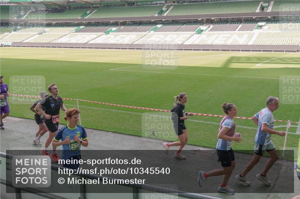 13.09.2026 - 21. swb-Marathon Bremen Michael Burmester http://msf.ph/oto/10345540 13.09.2026 13:32:34 Laufen im Stadion 155, 295, 344, 350, 386, 487, 490, 617, 690, 786, 787, 840, 965, 1001, 1051, 1133, 1142, 1292, 1310, 1314, 1326, 1329, 1377, 1427, 1591, 1592, 1801, 1869, 1892, 1897, 1904, 1923, 2077, 2132, 2226, 2230, 2231, 2253, 2270, 2274, 2320, 2344, 2374, 2456, 2514, 2523, 2539, 2556, 2616, 2630, 2649, 2726, 2769, 2848, 2945, 2952, 3014, 3038, 3094, 3140, 3223, 3350, 3379, 3426, 3572, 3601, 3644, 3723, 3736, 3746, 3797, 3901, 3918, 3944 meine-sportfotos.de