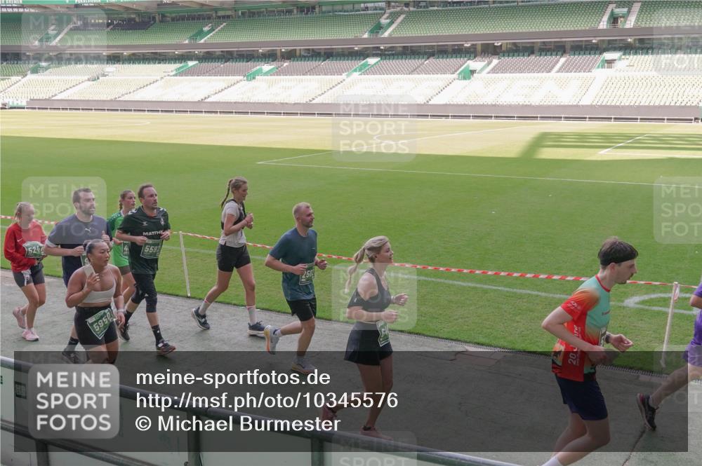 13.09.2026 - 21. swb-Marathon Bremen Michael Burmester http://msf.ph/oto/10345576 13.09.2026 13:32:38 Laufen im Stadion 155, 295, 344, 350, 386, 487, 490, 617, 690, 786, 787, 840, 965, 1001, 1051, 1133, 1142, 1292, 1310, 1314, 1326, 1329, 1377, 1427, 1591, 1592, 1801, 1869, 1892, 1897, 1904, 1923, 2077, 2132, 2226, 2230, 2231, 2253, 2270, 2274, 2320, 2344, 2374, 2456, 2514, 2523, 2539, 2556, 2616, 2630, 2649, 2726, 2769, 2848, 2945, 2952, 3014, 3038, 3140, 3223, 3350, 3379, 3426, 3572, 3601, 3614, 3644, 3736, 3746, 3797, 3901, 3918, 3944 meine-sportfotos.de