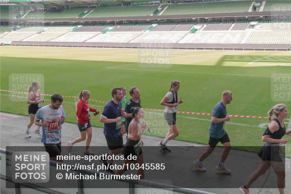 13.09.2026 - 21. swb-Marathon Bremen Michael Burmester http://msf.ph/oto/10345585 13.09.2026 13:32:39 Laufen im Stadion 155, 295, 344, 350, 386, 487, 490, 617, 690, 786, 787, 840, 965, 1001, 1051, 1133, 1142, 1292, 1310, 1314, 1326, 1329, 1377, 1427, 1591, 1592, 1801, 1869, 1892, 1897, 1904, 1923, 2077, 2132, 2226, 2230, 2231, 2253, 2270, 2274, 2320, 2344, 2374, 2456, 2514, 2523, 2539, 2556, 2616, 2630, 2649, 2726, 2769, 2848, 2945, 2952, 3014, 3038, 3140, 3223, 3350, 3379, 3426, 3572, 3601, 3614, 3644, 3736, 3746, 3797, 3901, 3918, 3944 meine-sportfotos.de