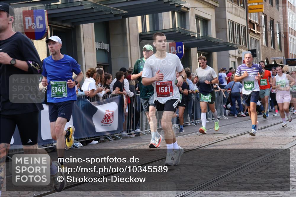 13.09.2026 - 21. swb-Marathon Bremen Strokosch-Dieckow http://msf.ph/oto/10345589 13.09.2026 13:29:47 Ziel 109, 454, 881, 1173, 1205, 1308, 1611, 1653, 1759, 1780, 1848, 1909, 1938, 2126, 2364, 3190, 3908, 4524, 4763, 5039, 5198, 5348, 5615, 5631, 6225, 6720, 6942, 6992, 6994, 7093, 7184, 7609, 7932, 7966, 8110, 8115, 8267, 8441, 8470, 8899, 9104, 9125, 9529, 124, 716, 1073, 1083, 1243, 1581, 1861, 2076, 2289, 2742, 3030, 3320, 3618, 3667, 3721, 4115, 4575, 4576, 5244, 5599, 6006, 6127, 6384, 6499, 6690, 6725, 7079, 7093, 7884, 8481, 8899, 9049 meine-sportfotos.de