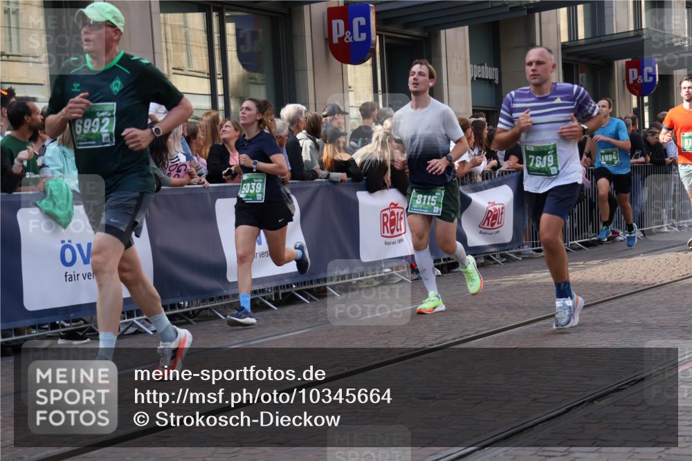 13.09.2026 - 21. swb-Marathon Bremen Strokosch-Dieckow http://msf.ph/oto/10345664 13.09.2026 13:29:49 Ziel 881, 1205, 1308, 1611, 1653, 1759, 1780, 1848, 1909, 1938, 2126, 2364, 3190, 3908, 4763, 5039, 5198, 5348, 5615, 5631, 6225, 6720, 6942, 6992, 6994, 7184, 7609, 7932, 7966, 8110, 8115, 8441, 8470, 9015, 9104, 9125, 9529, 109, 124, 454, 716, 1073, 1173, 1243, 1581, 1861, 2076, 2289, 2742, 3030, 3320, 3618, 3667, 3908, 4115, 4524, 4575, 4576, 5244, 6006, 6127, 6384, 6690, 6725, 7079, 7093, 7884, 8267, 8481, 8899, 9049 meine-sportfotos.de