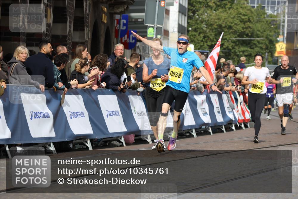 13.09.2026 - 21. swb-Marathon Bremen Strokosch-Dieckow http://msf.ph/oto/10345761 13.09.2026 10:52:58 Ziel 10193, 10339, 10652, 10761, 10812, 10827, 10906, 10958, 11002, 11109, 11144, 11350, 11362, 11597, 11604, 11605, 12338, 12361, 12399, 12439, 12533, 10284, 10585, 10714, 11012, 11238, 11282, 11575, 12170, 12369, 12398 meine-sportfotos.de
