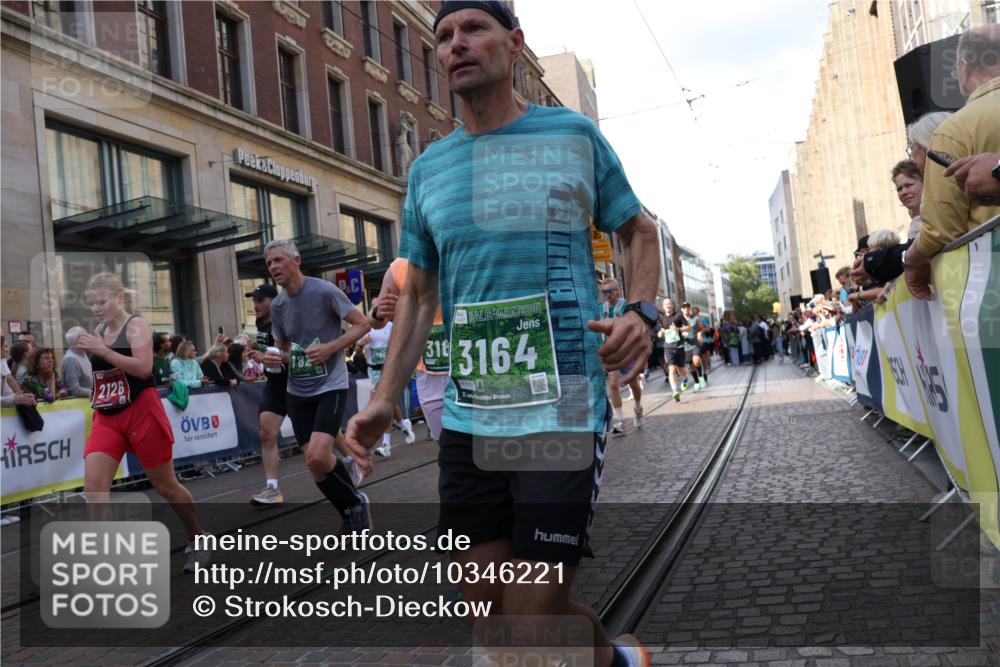 13.09.2026 - 21. swb-Marathon Bremen Strokosch-Dieckow http://msf.ph/oto/10346221 13.09.2026 13:30:11 Ziel 625, 881, 1067, 2265, 2369, 2452, 2723, 2900, 3163, 3164, 3425, 4058, 4206, 4332, 4342, 4415, 4425, 4748, 4757, 4763, 5506, 5551, 6134, 6347, 6523, 6988, 7253, 7567, 7645, 7821, 8090, 8105, 8116, 8117, 8169, 8314, 8494, 8762, 8878, 8966, 9011, 9015, 9108, 9412, 9692, 9695, 9699, 9825, 109, 454, 1173, 1205, 1308, 1611, 1653, 1759, 1780, 1848, 1909, 1938, 2126, 2364, 3190, 3667, 3908, 4524, 4575, 5039, 5198, 5348, 5615, 5631, 6225, 6720, 7093, 8267, 8899 meine-sportfotos.de