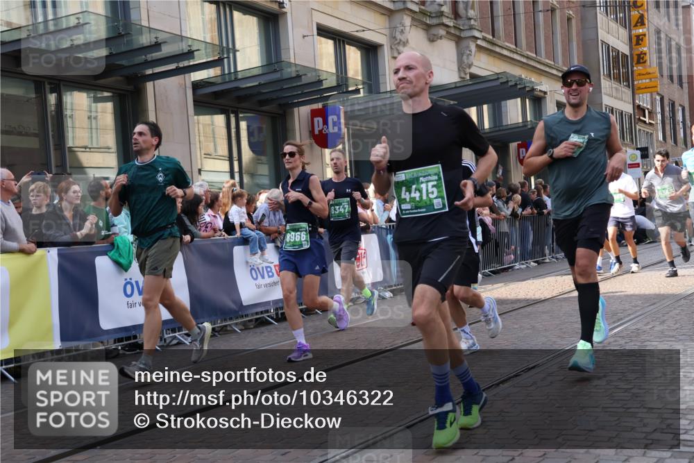 13.09.2026 - 21. swb-Marathon Bremen Strokosch-Dieckow http://msf.ph/oto/10346322 13.09.2026 13:30:14 Ziel 625, 800, 834, 1067, 1926, 2265, 2369, 2452, 2723, 2900, 3163, 3164, 3425, 4058, 4206, 4332, 4342, 4415, 4425, 4748, 4757, 5506, 5551, 6134, 6343, 6347, 6523, 6988, 7253, 7567, 7645, 7821, 8090, 8105, 8116, 8117, 8169, 8314, 8494, 8762, 8878, 8966, 9011, 9015, 9108, 9412, 9692, 9695, 9699, 9825, 13090, 881, 1205, 1308, 1611, 1653, 1759, 1780, 1848, 1909, 1938, 2126, 2364, 3190, 3908, 4763, 5039, 5198, 5348, 5615, 5631, 6225, 6720 meine-sportfotos.de