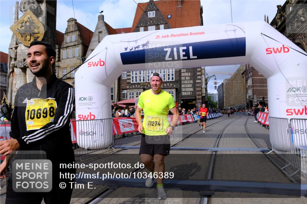 13.09.2026 - 21. swb-Marathon Bremen Tim E. http://msf.ph/oto/10346389 13.09.2026 11:16:47 Ziel 10242, 11274, 12057, 12102, 12158 meine-sportfotos.de