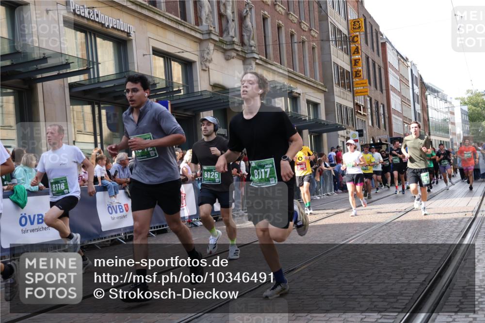13.09.2026 - 21. swb-Marathon Bremen Strokosch-Dieckow http://msf.ph/oto/10346491 13.09.2026 13:30:18 Ziel 625, 800, 834, 1067, 1533, 1771, 1841, 1926, 1941, 2369, 2452, 2723, 2985, 3163, 3164, 3425, 4058, 4206, 4332, 4342, 4415, 4425, 4748, 4757, 4920, 5506, 5551, 5802, 5822, 6134, 6343, 6347, 6523, 6988, 7012, 7253, 7567, 7645, 7821, 8090, 8116, 8117, 8169, 8314, 8762, 8878, 8966, 9011, 9108, 9692, 9695, 9699, 9825, 13090, 881, 1205, 1308, 1611, 1653, 1780, 1848, 1909, 1938, 2126, 2265, 2364, 2900, 3190, 4763, 5039, 5198, 5348, 5615, 5631, 6225, 6720, 8090, 8494 meine-sportfotos.de