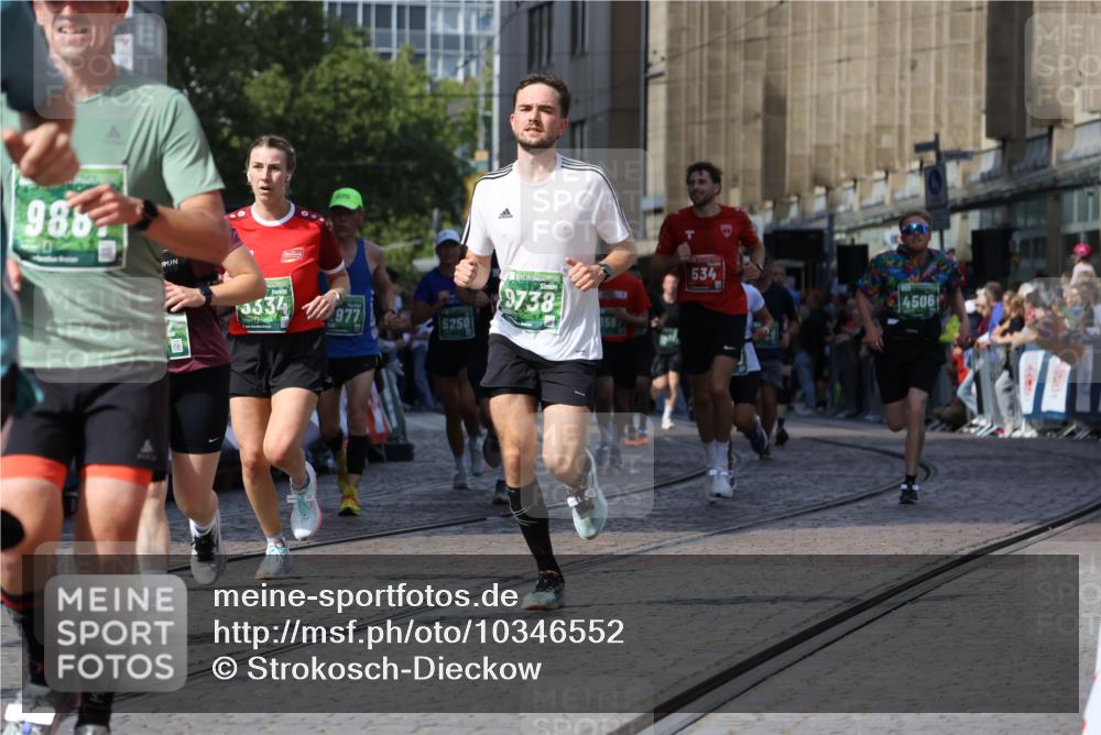 13.09.2026 - 21. swb-Marathon Bremen Strokosch-Dieckow http://msf.ph/oto/10346552 13.09.2026 13:28:09 Ziel 440, 488, 534, 762, 1456, 1932, 2686, 3013, 3135, 3480, 3576, 3970, 4106, 4133, 4265, 4496, 4593, 4744, 5462, 6067, 6468, 6522, 7042, 7138, 7358, 8188, 8351, 9067, 9145, 9494, 9727, 13069, 13198, 178, 210, 1380, 1460, 2047, 2977, 3114, 3294, 3334, 3597, 4506, 5250, 5360, 5889, 6182, 8429, 8570, 9064, 9543, 9549, 9738 meine-sportfotos.de