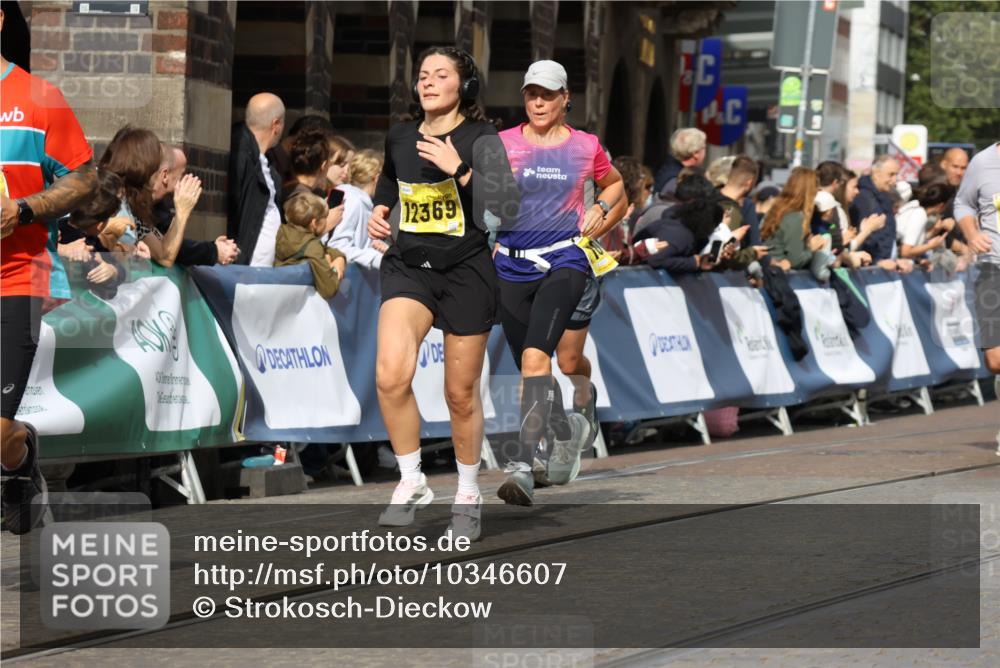 13.09.2026 - 21. swb-Marathon Bremen Strokosch-Dieckow http://msf.ph/oto/10346607 13.09.2026 10:53:10 Ziel 10193, 10304, 10339, 10652, 10734, 10827, 10863, 11002, 11038, 11144, 11238, 11362, 11386, 11597, 11766, 12019, 12338, 12399, 10448, 10585, 10757, 10780, 10821, 11012, 11168, 11379, 12040, 12170, 12275, 12461 meine-sportfotos.de