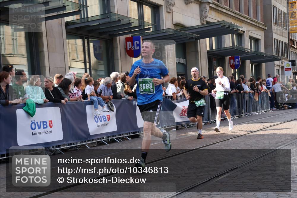 13.09.2026 - 21. swb-Marathon Bremen Strokosch-Dieckow http://msf.ph/oto/10346813 13.09.2026 13:30:27 Ziel 244, 625, 800, 834, 1189, 1533, 1771, 1841, 1926, 1941, 2369, 2452, 2723, 2985, 3360, 4206, 4251, 4332, 4342, 4425, 4748, 4757, 4920, 5551, 5600, 5681, 5802, 5822, 5900, 6134, 6343, 6347, 6523, 6988, 7012, 7253, 7567, 7645, 7760, 8616, 9290, 9507, 9653, 9692, 9695, 9699, 9767, 9825, 13090, 13215, 881, 1067, 1909, 1938, 2265, 2364, 2900, 3163, 3164, 3425, 4058, 4415, 4748, 4763, 5506, 5615, 6225, 7821, 8090, 8169, 8314, 8494 meine-sportfotos.de