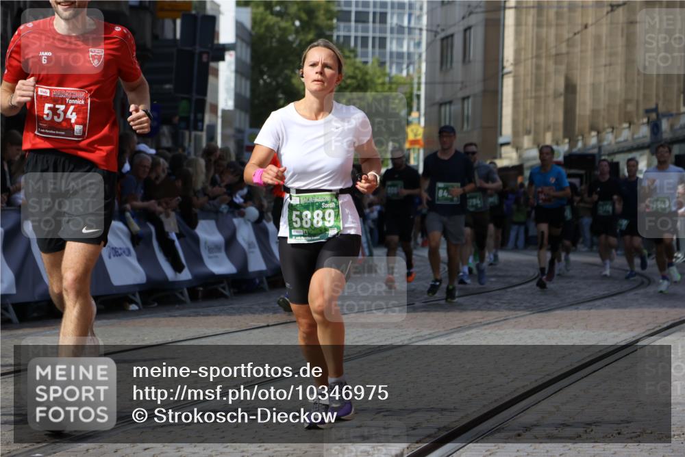 13.09.2026 - 21. swb-Marathon Bremen Strokosch-Dieckow http://msf.ph/oto/10346975 13.09.2026 13:28:15 Ziel 440, 488, 534, 762, 1343, 1456, 1932, 3135, 3480, 3576, 4106, 4133, 4265, 4744, 5462, 6468, 6522, 7042, 7138, 7358, 8188, 8351, 8656, 9067, 9145, 9494, 13069, 13198, 178, 210, 1239, 1380, 1460, 2047, 2977, 3294, 3597, 4250, 5250, 5683, 8429, 8483, 8570, 9064, 9549 meine-sportfotos.de