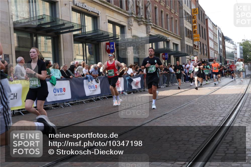 13.09.2026 - 21. swb-Marathon Bremen Strokosch-Dieckow http://msf.ph/oto/10347198 13.09.2026 13:30:36 Ziel 244, 800, 834, 1189, 1479, 1533, 1771, 1841, 1926, 1941, 2369, 2802, 2902, 2985, 3360, 3800, 4251, 4920, 5600, 5681, 5802, 5822, 5900, 6307, 6343, 6419, 7012, 7198, 7359, 7637, 7760, 7798, 7882, 8382, 8543, 8616, 9290, 9507, 9653, 9692, 9699, 9767, 9937, 9958, 9962, 9976, 13090, 13152, 13215, 625, 881, 1067, 2265, 2369, 2452, 2723, 2900, 3163, 3164, 3425, 4058, 4206, 4332, 4342, 4415, 4425, 4748, 4757, 4763, 5506, 5551, 7821, 8090, 8169, 8314, 8494 meine-sportfotos.de