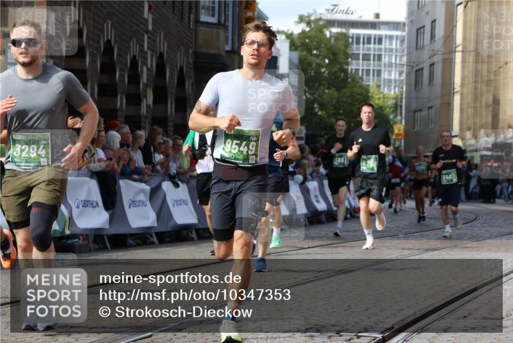 13.09.2026 - 21. swb-Marathon Bremen Strokosch-Dieckow http://msf.ph/oto/10347353 13.09.2026 13:28:22 Ziel 488, 1343, 1456, 3480, 3576, 4106, 4133, 4265, 5360, 5462, 6468, 7926, 8188, 8656, 9067, 9145, 9167, 9168, 9543, 9738, 9881, 13069, 613, 1239, 1914, 2764, 3028, 4250, 5683, 6914, 6957, 8483, 8570, 8938, 9064 meine-sportfotos.de