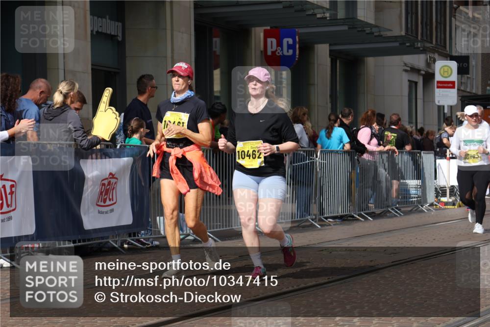 13.09.2026 - 21. swb-Marathon Bremen Strokosch-Dieckow http://msf.ph/oto/10347415 13.09.2026 11:10:39 Ziel 10148, 10163, 10313, 10461, 10462, 10527, 10547, 10644, 10653, 10792, 10841, 10911, 11043, 11047, 11141, 11237, 11327, 11335, 11465, 11483, 11513, 11691, 11756, 11993, 12401, 12507, 10002, 10169, 10247, 10361, 10362, 10422, 10706, 10719, 10768, 10791, 10890, 11047, 11080, 11283, 11298, 11300, 11309, 11382, 11583, 11736, 11846, 11957, 11982, 12183, 12227, 12454, 12550 meine-sportfotos.de