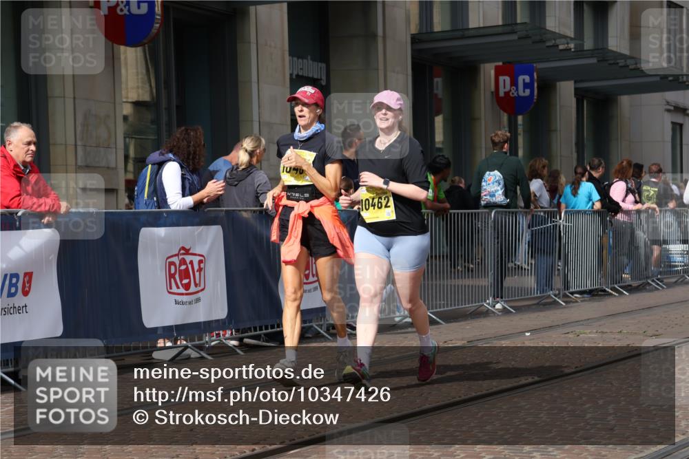 13.09.2026 - 21. swb-Marathon Bremen Strokosch-Dieckow http://msf.ph/oto/10347426 13.09.2026 11:10:39 Ziel 10148, 10163, 10313, 10461, 10462, 10527, 10547, 10644, 10653, 10792, 10841, 10911, 11043, 11047, 11141, 11237, 11327, 11335, 11465, 11483, 11513, 11691, 11756, 11993, 12401, 12507, 10002, 10169, 10247, 10361, 10362, 10422, 10706, 10719, 10768, 10791, 10890, 11047, 11080, 11283, 11298, 11300, 11309, 11382, 11583, 11736, 11846, 11957, 11982, 12183, 12227, 12454, 12550 meine-sportfotos.de