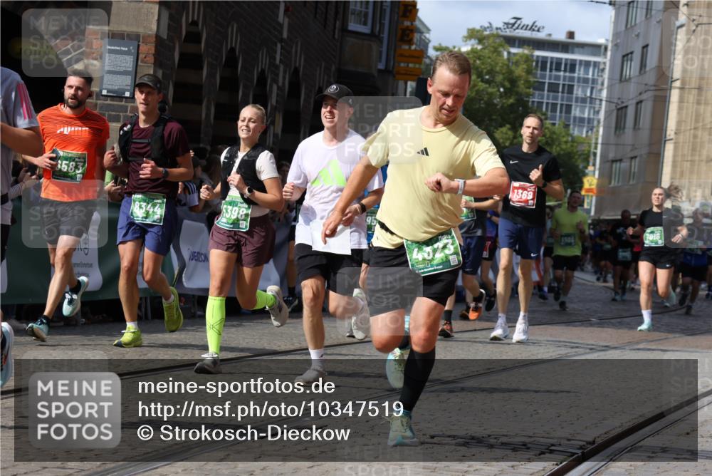 13.09.2026 - 21. swb-Marathon Bremen Strokosch-Dieckow http://msf.ph/oto/10347519 13.09.2026 13:32:37 Ziel 287, 1369, 2910, 3402, 3441, 3650, 3922, 4057, 4471, 4566, 4655, 4835, 5281, 5628, 6258, 6475, 6518, 6781, 6857, 6875, 6900, 7150, 7182, 7553, 7572, 7818, 8632, 9151, 9198, 9283, 9394, 9719, 9779, 13029, 13182, 13208, 13244, 1437, 2611, 2638, 3895, 3902, 4233, 4862, 5009, 5398, 5581, 5657, 6583, 6718, 6786, 7016, 7466, 7758, 8344, 8367, 8506, 13164, 13232, 13234 meine-sportfotos.de