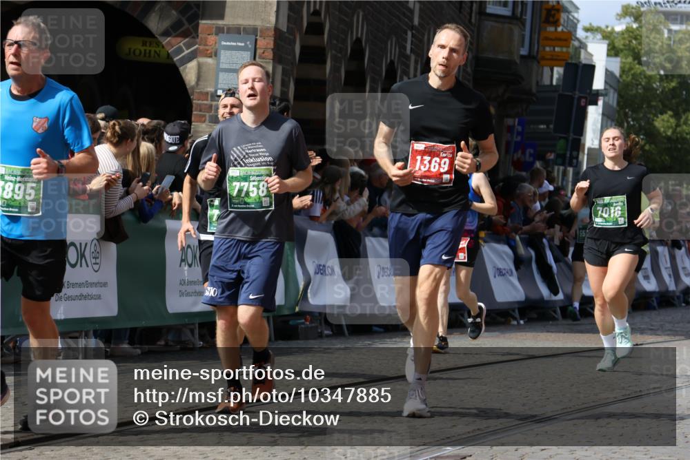 13.09.2026 - 21. swb-Marathon Bremen Strokosch-Dieckow http://msf.ph/oto/10347885 13.09.2026 13:32:40 Ziel 287, 1369, 2292, 2293, 2910, 3402, 3429, 3441, 3650, 3922, 4057, 4263, 4380, 4471, 4566, 4655, 4835, 5281, 5628, 6258, 6475, 6518, 6593, 6781, 6857, 6875, 6900, 7150, 7173, 7182, 7553, 7572, 7818, 8632, 9040, 9151, 9198, 9283, 9394, 9719, 9779, 13029, 13182, 13208, 13244, 891, 2638, 3895, 3902, 4233, 5009, 5581, 5657, 6018, 6718, 6786, 7016, 7466, 7758, 8367, 8506, 10048, 13164, 13232, 13234, 13247 meine-sportfotos.de