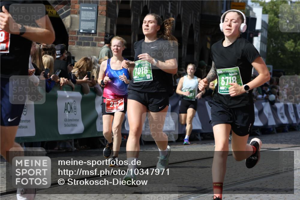 13.09.2026 - 21. swb-Marathon Bremen Strokosch-Dieckow http://msf.ph/oto/10347971 13.09.2026 13:32:42 Ziel 287, 1369, 1687, 2292, 2293, 2910, 2992, 3402, 3429, 3441, 3650, 3922, 4057, 4263, 4380, 4471, 4655, 4835, 5281, 5628, 6258, 6475, 6518, 6593, 6781, 6857, 6875, 6900, 7150, 7173, 7553, 7572, 8632, 9040, 9151, 9198, 9283, 9719, 9779, 13029, 13182, 13208, 13244, 891, 1532, 2638, 3773, 3902, 4194, 4233, 5009, 5090, 5581, 5657, 6018, 6786, 7756, 8367, 8506, 9406, 9745, 10048, 13164, 13232, 13234, 13247 meine-sportfotos.de