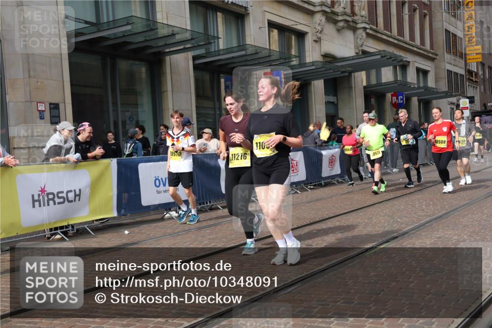 13.09.2026 - 21. swb-Marathon Bremen Strokosch-Dieckow http://msf.ph/oto/10348091 13.09.2026 11:11:14 Ziel 10155, 10510, 10511, 10546, 10552, 10616, 10977, 11036, 11216, 11239, 11289, 11458, 11533, 11702, 11870, 11927, 12082, 12126, 12220, 12286, 12311, 12336, 12464, 12508, 12553, 10163, 10313, 10419, 10527, 10611, 10644, 10653, 10792, 10841, 11043, 11062, 11141, 11231, 11237, 11458, 11483, 11679, 11691, 11745, 11993, 12148, 12396, 12401, 12507 meine-sportfotos.de