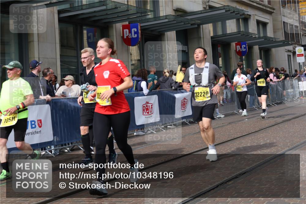 13.09.2026 - 21. swb-Marathon Bremen Strokosch-Dieckow http://msf.ph/oto/10348196 13.09.2026 11:11:17 Ziel 10155, 10510, 10511, 10546, 10552, 10616, 10977, 11036, 11216, 11239, 11289, 11533, 11702, 11870, 11927, 12082, 12126, 12220, 12286, 12311, 12336, 12464, 12508, 12553, 10313, 10419, 10527, 10611, 10644, 10653, 10841, 11062, 11141, 11231, 11237, 11458, 11483, 11679, 11691, 11745, 11993, 12148, 12396, 12401, 12507 meine-sportfotos.de