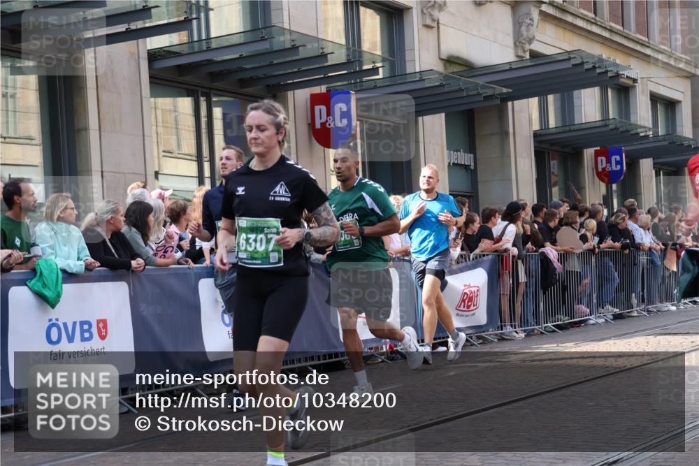 13.09.2026 - 21. swb-Marathon Bremen Strokosch-Dieckow http://msf.ph/oto/10348200 13.09.2026 13:30:42 Ziel 217, 244, 1189, 1398, 1479, 2513, 2802, 2902, 3360, 3800, 4251, 4647, 5600, 5681, 5802, 5846, 5900, 6307, 6419, 6732, 7198, 7359, 7637, 7760, 7798, 7882, 8382, 8543, 8616, 9274, 9290, 9507, 9653, 9767, 9937, 9958, 9962, 9969, 9976, 9977, 13152, 13215, 625, 800, 834, 1067, 1533, 1771, 1841, 1926, 1941, 2369, 2452, 2723, 2900, 2985, 3163, 3164, 3425, 4058, 4206, 4332, 4342, 4415, 4425, 4748, 4757, 4920, 5506, 5551, 7821, 8090, 8169, 8314, 8494 meine-sportfotos.de