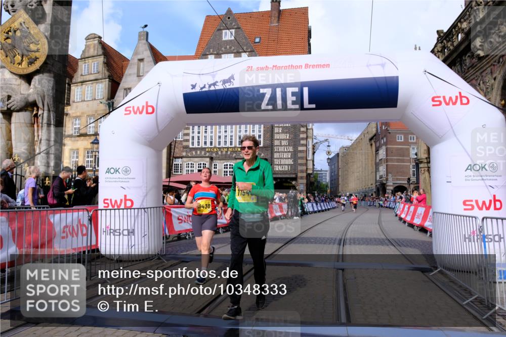 13.09.2026 - 21. swb-Marathon Bremen Tim E. http://msf.ph/oto/10348333 13.09.2026 11:20:16 Ziel 10430, 10882, 11546, 12472 meine-sportfotos.de