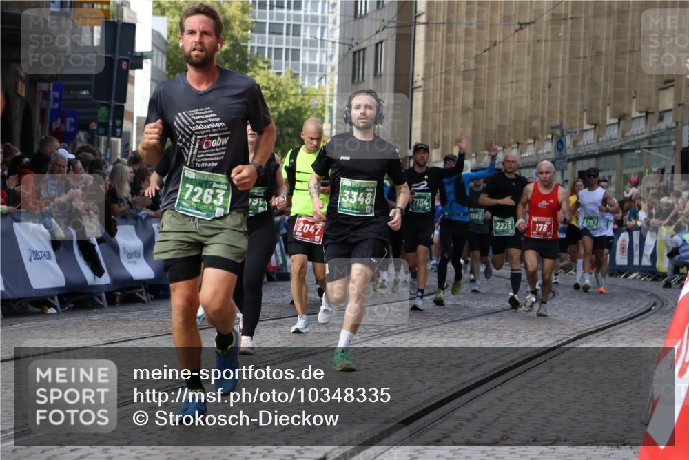 13.09.2026 - 21. swb-Marathon Bremen Strokosch-Dieckow http://msf.ph/oto/10348335 13.09.2026 13:28:42 Ziel 178, 210, 1239, 1380, 1460, 2047, 2764, 2977, 3114, 3294, 3334, 3597, 4250, 4506, 5250, 5683, 5889, 6182, 8429, 8483, 8570, 9064, 9549, 9738, 430, 722, 725, 1014, 2276, 2378, 2851, 2891, 3348, 3419, 3444, 3665, 5267, 5531, 5691, 5865, 6099, 6817, 6937, 6955, 7134, 7263, 7527, 8985, 9562, 13174 meine-sportfotos.de