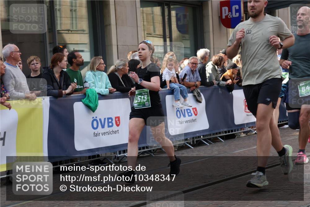 13.09.2026 - 21. swb-Marathon Bremen Strokosch-Dieckow http://msf.ph/oto/10348347 13.09.2026 13:30:48 Ziel 217, 244, 1189, 1398, 1479, 2244, 2513, 2802, 2902, 3360, 3396, 3762, 3800, 4251, 4477, 4647, 5600, 5673, 5846, 6307, 6419, 6619, 6732, 7198, 7359, 7637, 7760, 7798, 7812, 7882, 8097, 8342, 8382, 8543, 8616, 8726, 9147, 9274, 9337, 9507, 9937, 9958, 9962, 9969, 9976, 9977, 13152, 13215, 625, 800, 834, 1067, 1533, 1771, 1841, 1926, 1941, 2369, 2452, 2723, 2985, 3163, 3164, 3425, 4058, 4206, 4251, 4332, 4342, 4415, 4425, 4748, 4757, 4920, 5506, 5551, 5600, 5681, 5802 meine-sportfotos.de