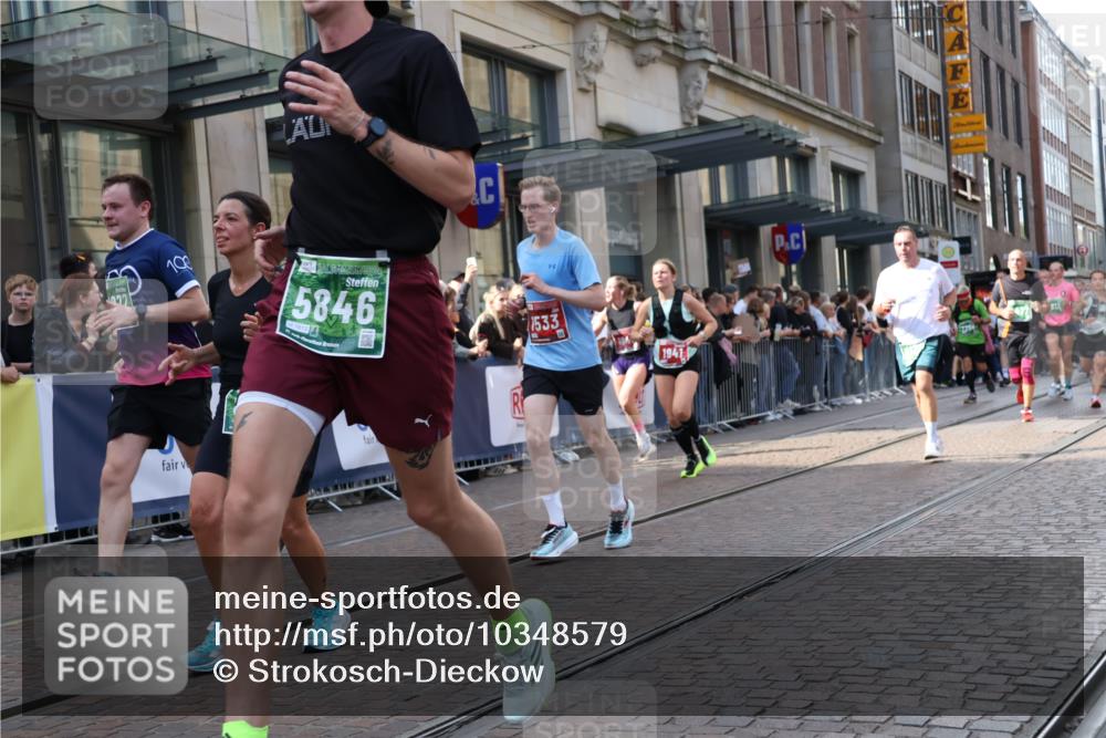 13.09.2026 - 21. swb-Marathon Bremen Strokosch-Dieckow http://msf.ph/oto/10348579 13.09.2026 13:30:55 Ziel 217, 1398, 1479, 1627, 2244, 2513, 2602, 2802, 2902, 3343, 3392, 3396, 3762, 3800, 4477, 4647, 5375, 5673, 5720, 5765, 5846, 5979, 6419, 6619, 6732, 6968, 7001, 7198, 7296, 7359, 7637, 7798, 7812, 7882, 8035, 8097, 8339, 8342, 8382, 8726, 9147, 9274, 9337, 9822, 9937, 9958, 9969, 9977, 13066, 244, 800, 834, 1189, 1533, 1771, 1841, 1926, 1941, 2369, 2452, 2723, 2902, 2985, 3360, 4206, 4251, 4332, 4342, 4757, 4920, 5551, 5600, 5681, 5802, 6307, 7760, 8543 meine-sportfotos.de