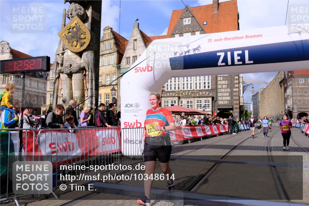 13.09.2026 - 21. swb-Marathon Bremen Tim E. http://msf.ph/oto/10348614 13.09.2026 11:20:44 Ziel 10161, 11296, 11541, 11980, 12285, 12374 meine-sportfotos.de