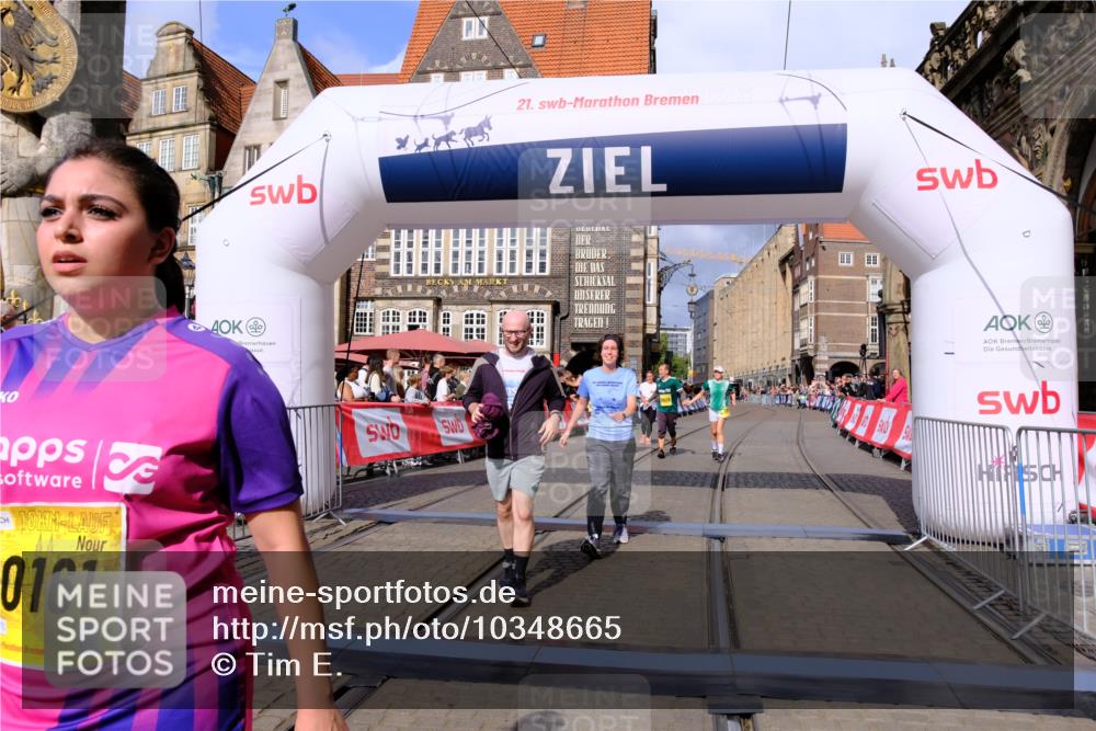 13.09.2026 - 21. swb-Marathon Bremen Tim E. http://msf.ph/oto/10348665 13.09.2026 11:20:51 Ziel 10161, 11296, 11529, 11530, 11541, 11675, 11980, 12153, 12285, 12316, 12317 meine-sportfotos.de