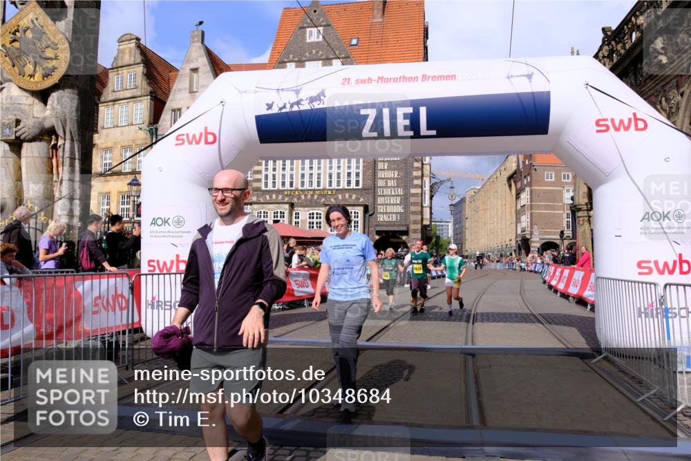 13.09.2026 - 21. swb-Marathon Bremen Tim E. http://msf.ph/oto/10348684 13.09.2026 11:20:52 Ziel 10161, 11296, 11529, 11530, 11541, 11675, 11980, 12153, 12285, 12316, 12317 meine-sportfotos.de
