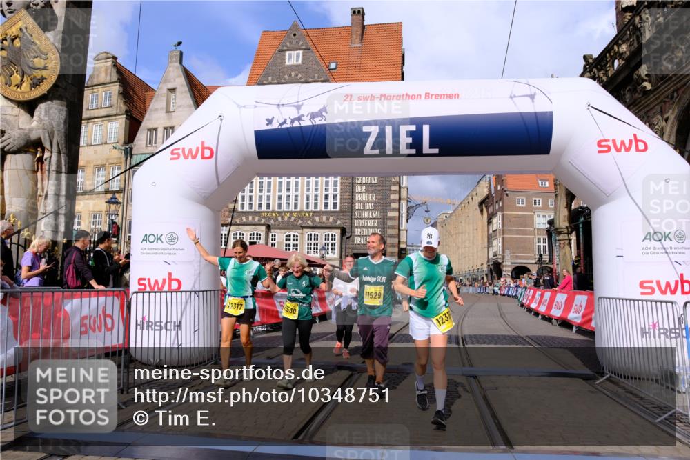13.09.2026 - 21. swb-Marathon Bremen Tim E. http://msf.ph/oto/10348751 13.09.2026 11:20:56 Ziel 10161, 11529, 11530, 11541, 11675, 11980, 12153, 12316, 12317 meine-sportfotos.de