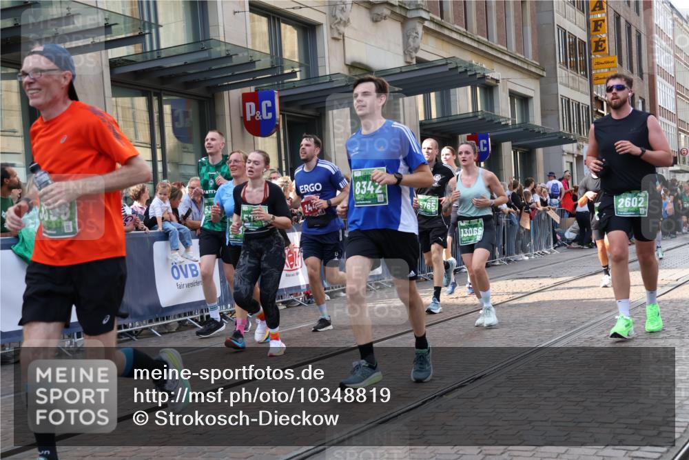 13.09.2026 - 21. swb-Marathon Bremen Strokosch-Dieckow http://msf.ph/oto/10348819 13.09.2026 13:31:02 Ziel 217, 922, 1398, 1600, 1627, 2244, 2513, 2602, 2707, 3152, 3343, 3392, 3396, 3579, 3762, 3859, 4258, 4477, 4647, 5375, 5504, 5673, 5720, 5765, 5846, 5979, 6147, 6619, 6732, 6968, 6971, 7001, 7296, 7812, 8035, 8097, 8239, 8339, 8342, 8726, 9147, 9155, 9274, 9337, 9822, 9969, 9977, 13066, 244, 800, 834, 1189, 1479, 1533, 1771, 1841, 1926, 1941, 2513, 2802, 2902, 2985, 3360, 3800, 4251, 4920, 5600, 5681, 5802, 6307, 7198, 7760, 7798, 8543 meine-sportfotos.de