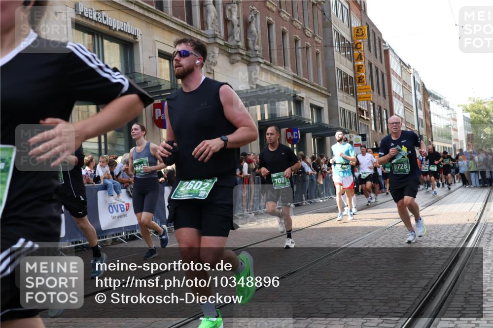 13.09.2026 - 21. swb-Marathon Bremen Strokosch-Dieckow http://msf.ph/oto/10348896 13.09.2026 13:31:03 Ziel 217, 922, 1398, 1600, 1627, 2244, 2602, 2707, 3152, 3343, 3392, 3396, 3579, 3762, 3859, 4258, 4477, 4647, 4889, 5375, 5504, 5673, 5720, 5765, 5979, 6039, 6147, 6619, 6968, 6971, 7001, 7296, 7812, 8035, 8097, 8239, 8339, 8342, 8726, 9147, 9155, 9274, 9337, 9822, 9969, 9977, 13066, 244, 1189, 1479, 1533, 1771, 1841, 1941, 2513, 2802, 2902, 2985, 3360, 3800, 4251, 4920, 5600, 5681, 5802, 6307, 7198, 7760, 7798, 8543 meine-sportfotos.de