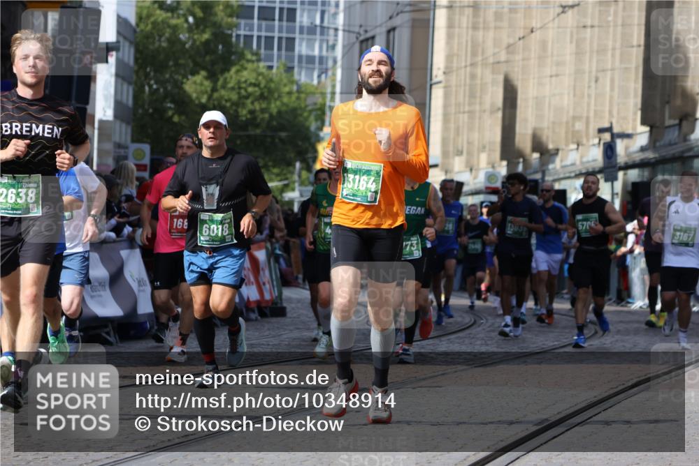 13.09.2026 - 21. swb-Marathon Bremen Strokosch-Dieckow http://msf.ph/oto/10348914 13.09.2026 13:32:49 Ziel 1687, 2292, 2293, 2611, 2910, 2992, 3354, 3402, 3429, 3441, 3878, 4263, 4323, 4380, 4471, 4655, 4835, 5281, 6518, 6593, 6760, 6781, 6900, 7150, 7173, 7572, 7990, 8957, 9040, 9151, 9175, 9198, 9283, 9719, 9779, 13208, 13244, 891, 1532, 2638, 3167, 3404, 3773, 3902, 4194, 4233, 4659, 5090, 5410, 5706, 5749, 5981, 6018, 6941, 7756, 9292, 9406, 9745, 9829, 10048, 13019, 13039, 13092, 13093, 13146, 13164, 13234, 13247 meine-sportfotos.de