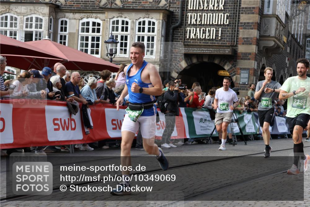 13.09.2026 - 21. swb-Marathon Bremen Strokosch-Dieckow http://msf.ph/oto/10349069 13.09.2026 13:28:59 Ziel 613, 1239, 1914, 2276, 2764, 2891, 3028, 3348, 3444, 4102, 4564, 6914, 6957, 7263, 7527, 8483, 8938, 9176, 13012, 394, 565, 687, 745, 1274, 2023, 2070, 3796, 3938, 4590, 5036, 5225, 7149, 7361, 9661 meine-sportfotos.de