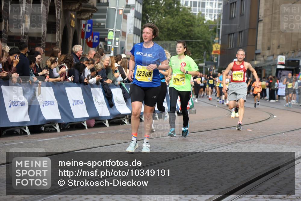 13.09.2026 - 21. swb-Marathon Bremen Strokosch-Dieckow http://msf.ph/oto/10349191 13.09.2026 10:54:06 Ziel 10141, 10174, 10227, 10255, 10478, 10579, 10684, 10685, 10708, 10838, 10845, 10905, 11206, 11446, 11489, 11502, 11596, 11950, 12119, 12244, 12331, 12341, 12405, 12492, 12515, 13597, 10359, 10503, 10577, 10749, 10837, 10996, 11099, 11118, 11329, 11361, 11476, 11765, 11843, 11989, 11998 meine-sportfotos.de