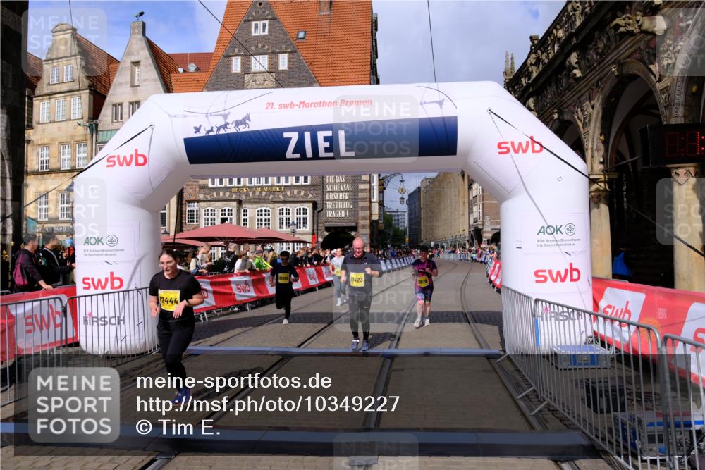 13.09.2026 - 21. swb-Marathon Bremen Tim E. http://msf.ph/oto/10349227 13.09.2026 11:22:40 Ziel 10710, 10968, 11423, 11579, 12444 meine-sportfotos.de