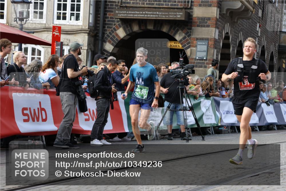 13.09.2026 - 21. swb-Marathon Bremen Strokosch-Dieckow http://msf.ph/oto/10349236 13.09.2026 13:29:03 Ziel 613, 1914, 2276, 2891, 3028, 3348, 3444, 4102, 4564, 5267, 5531, 5691, 6817, 6914, 6957, 7134, 7263, 7527, 8938, 9176, 9562, 13012, 13174, 303, 394, 596, 651, 745, 1545, 1823, 2023, 2070, 2867, 3796, 3912, 4590, 5036, 6030, 7149, 7361, 7860, 9249, 9661, 10128 meine-sportfotos.de