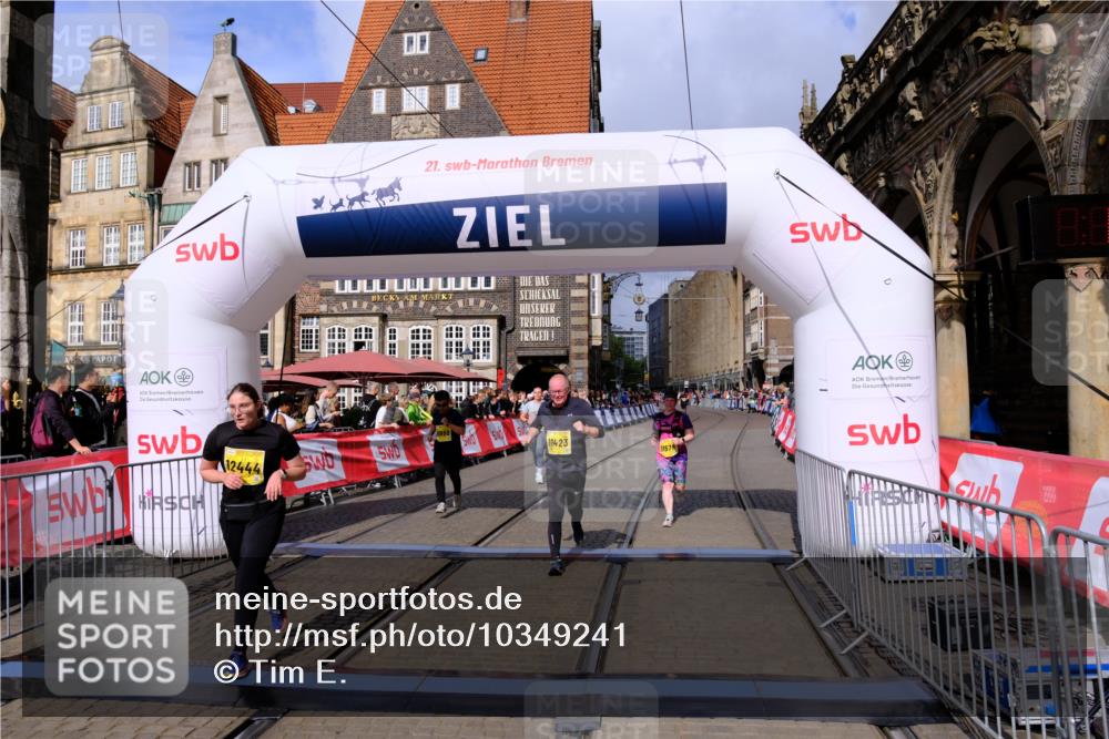 13.09.2026 - 21. swb-Marathon Bremen Tim E. http://msf.ph/oto/10349241 13.09.2026 11:22:40 Ziel 10710, 10968, 11423, 11579, 12444 meine-sportfotos.de