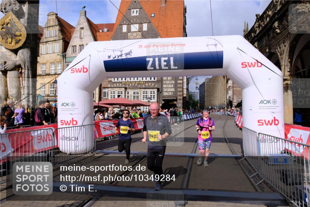 13.09.2026 - 21. swb-Marathon Bremen Tim E. http://msf.ph/oto/10349284 13.09.2026 11:22:41 Ziel 10710, 10968, 11423, 11579, 12444 meine-sportfotos.de