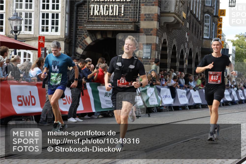 13.09.2026 - 21. swb-Marathon Bremen Strokosch-Dieckow http://msf.ph/oto/10349316 13.09.2026 13:29:04 Ziel 613, 722, 1914, 2276, 2851, 2891, 3348, 3419, 3444, 3665, 4102, 4564, 5267, 5531, 5691, 6817, 6914, 6955, 6957, 7134, 7263, 7527, 8938, 9176, 9562, 13012, 13174, 303, 394, 596, 651, 745, 1545, 1823, 2023, 2070, 2867, 3796, 3846, 3912, 4590, 5036, 6030, 7149, 7361, 7860, 8066, 8338, 9249, 9661, 10128 meine-sportfotos.de