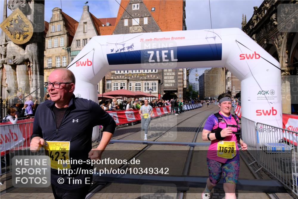 13.09.2026 - 21. swb-Marathon Bremen Tim E. http://msf.ph/oto/10349342 13.09.2026 11:22:43 Ziel 10710, 10968, 11423, 11579, 12444 meine-sportfotos.de