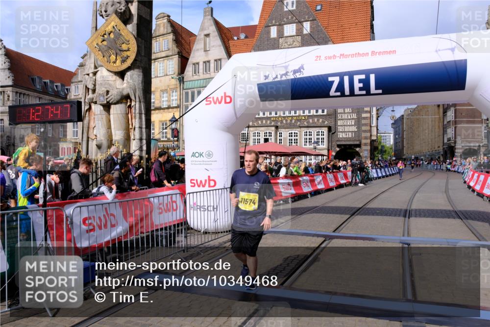 13.09.2026 - 21. swb-Marathon Bremen Tim E. http://msf.ph/oto/10349468 13.09.2026 11:23:04 Ziel 11574 meine-sportfotos.de