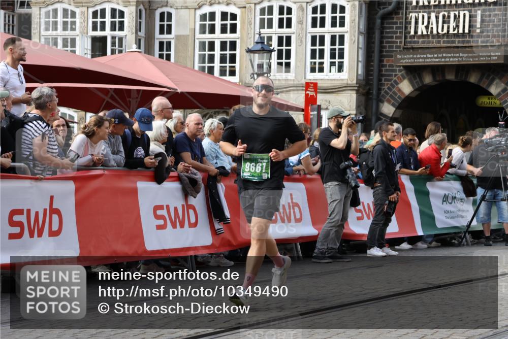 13.09.2026 - 21. swb-Marathon Bremen Strokosch-Dieckow http://msf.ph/oto/10349490 13.09.2026 13:29:09 Ziel 430, 722, 725, 936, 1014, 2276, 2378, 2851, 2891, 3348, 3419, 3444, 3665, 4102, 4564, 5267, 5531, 5691, 5865, 6099, 6817, 6937, 6955, 7134, 7263, 7527, 8984, 8985, 9176, 9562, 13012, 13174, 132, 303, 596, 651, 1365, 1387, 1545, 1823, 2023, 2867, 3258, 3796, 3846, 3912, 4541, 5036, 6030, 6103, 7149, 7361, 7631, 7860, 8007, 8066, 8099, 8277, 8338, 8675, 9249, 9889, 10128 meine-sportfotos.de