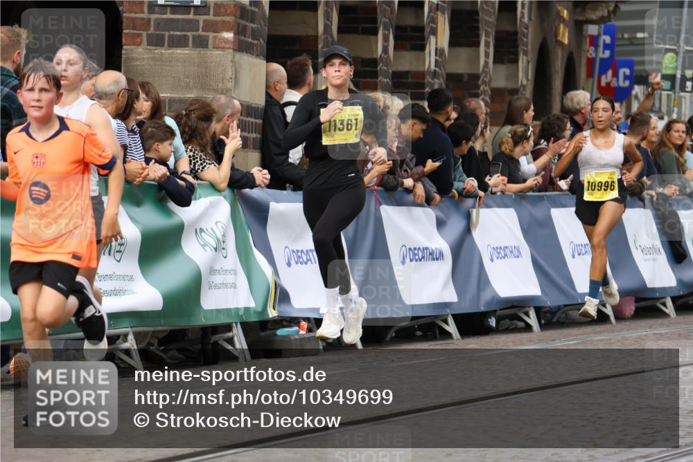 13.09.2026 - 21. swb-Marathon Bremen Strokosch-Dieckow http://msf.ph/oto/10349699 13.09.2026 10:54:19 Ziel 10255, 10579, 10685, 10708, 10822, 10947, 11010, 11206, 11290, 11489, 11596, 12075, 12244, 12356, 12405, 12435, 12492, 12515, 13531, 10067, 10146, 10410, 10503, 10631, 10765, 10837, 10884, 11039, 11389, 11593, 12038, 12265, 12328, 12467 meine-sportfotos.de
