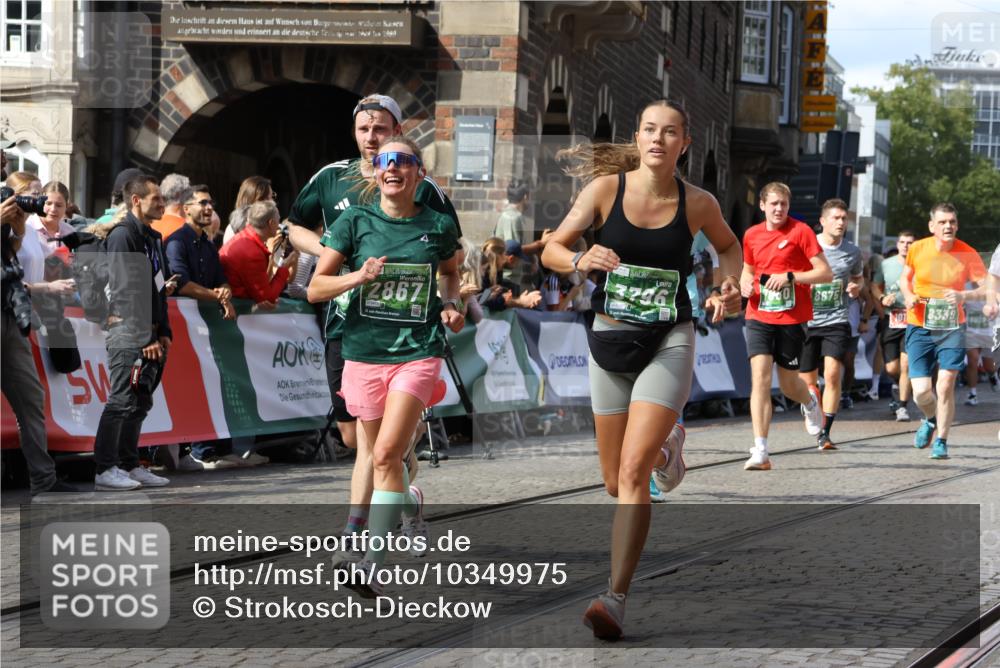 13.09.2026 - 21. swb-Marathon Bremen Strokosch-Dieckow http://msf.ph/oto/10349975 13.09.2026 13:29:15 Ziel 430, 565, 687, 722, 725, 936, 1014, 1274, 1688, 2223, 2276, 2378, 2851, 2891, 3419, 3444, 3665, 3938, 5225, 5267, 5531, 5691, 5865, 6099, 6817, 6937, 6955, 7134, 7527, 8984, 8985, 9562, 13174, 132, 303, 596, 651, 1083, 1365, 1387, 1823, 2301, 2742, 2957, 3258, 3721, 3846, 3912, 4541, 5599, 6103, 6499, 6690, 7013, 7631, 7649, 7860, 8007, 8009, 8066, 8099, 8277, 8338, 8675, 8831, 9889, 10128 meine-sportfotos.de